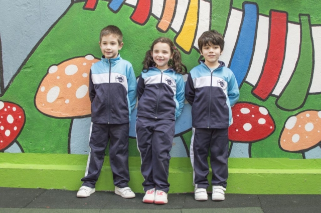 Uniforme Colegio Mercantil